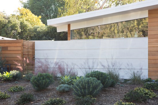 Truly Open Eichler House by Klopf Architecture