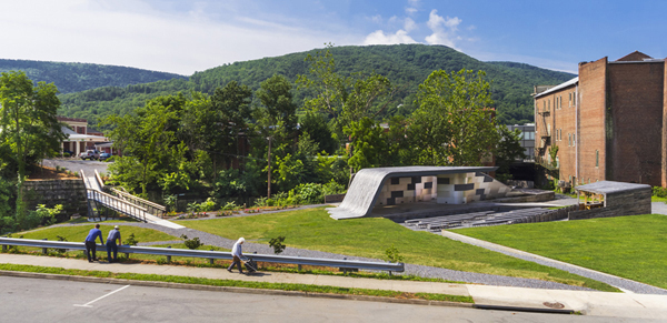 Masonic+Amphitheatre+and+Clifton+Forge+Pedestrian+Bridge