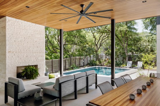 Cove House Back Patio/Lounge