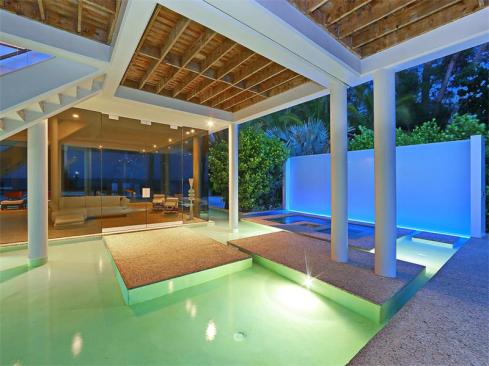 Water+feature+looking+back+to+office