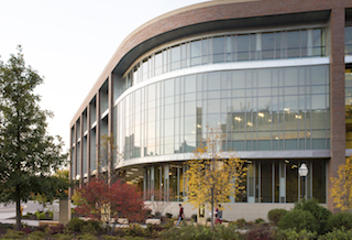 The+building%e2%80%99s+multi-radius+curved+front+capitalizes+on+Wausau%e2%80%99s+high-performance+curtainwall+and+windows%2c+allowing+natural+light+to+deeply+penetrate+into+all+five+stories+of+the+building%e2%80%99s+interior+spaces.