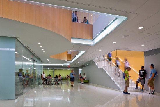 Open study space and vertical connections foster collaboration and socializing.