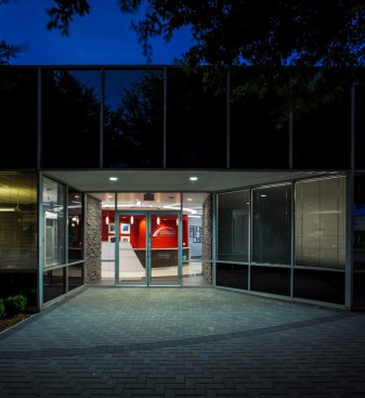 Exterior+Entry