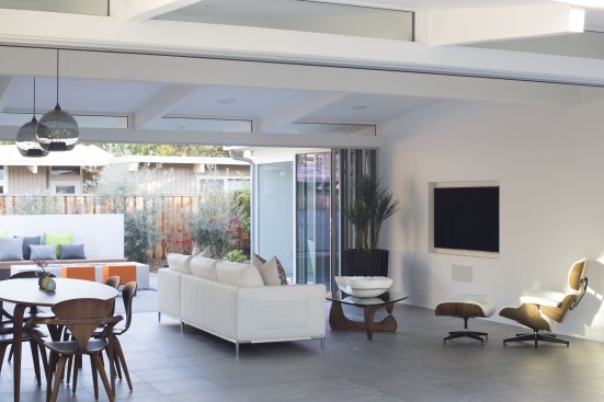 Truly Open Eichler House by Klopf Architecture