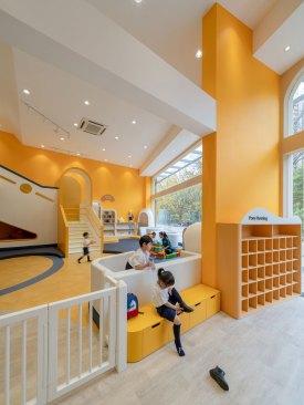 PonyRunning-VMDPE-03-Teaching-area-entrance