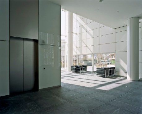 三菱地所レジデンス(MITSUBISHI JISHO RESIDENCE CO.,LTD.)・三菱地所設計(Mitsubishi Jisho Sekkei Inc)・鹿島建設(KAJIMA CORPORATION)