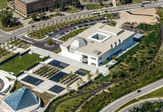Aga+Khan+Museum%2c+by+Maki+%26+Associates