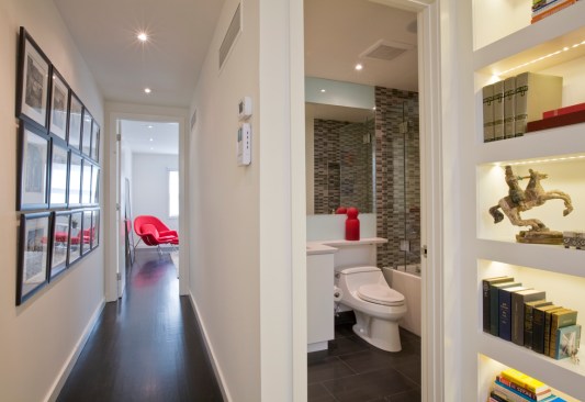 Corridor+to+bathroom%2fMaster+bedroom