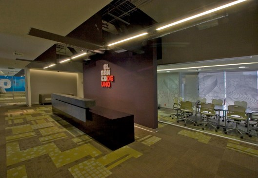 Corporativo IXE / Banco Deuno - usoarquitectura