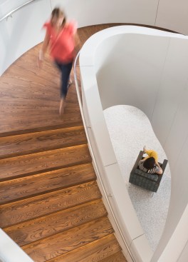 Ribbon stair