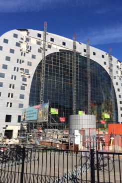 The+Markthal%2c+in+Rotterdam%2c+is+nearing+completion.+