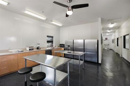 Food+preparation+room.