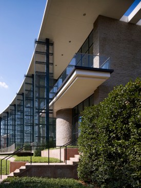 West+elevation%2fdetail+of+2nd+floor+balcony.+Notice+green+screen+clad+columns+for+Coloratus.