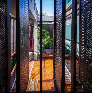 Double skin facades