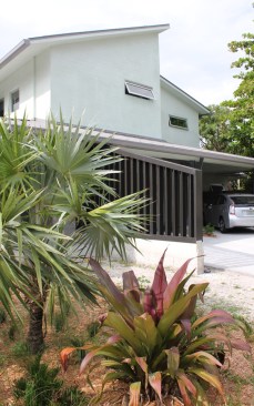 Front+entry+-+exterior