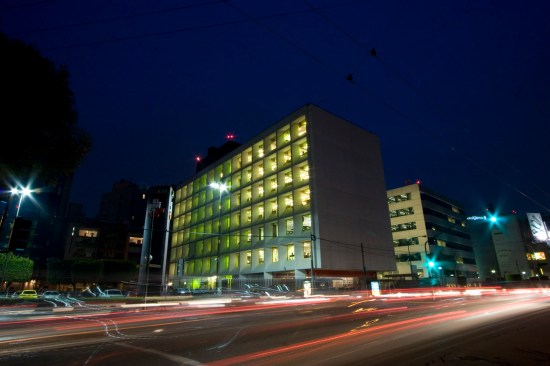 Corporativo IXE / Banco Deuno - usoarquitectura