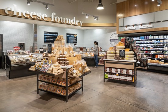 Metropolitan Market - Gig Harbor