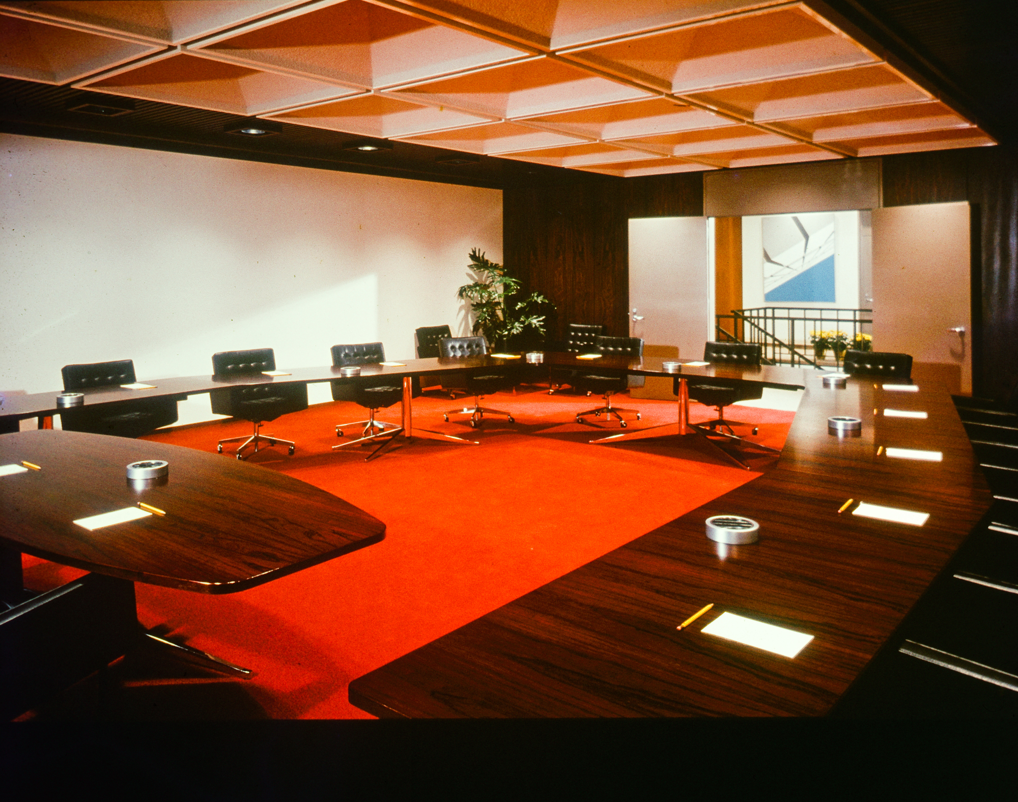 Boardroom, Pet Plaza