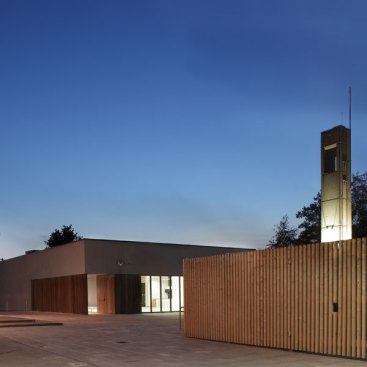 Timber+elements+mark+the+transition+between+openness%22+title%3d%22+Timber+elements+mark+the+transition+between+openness