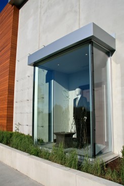 Display window details