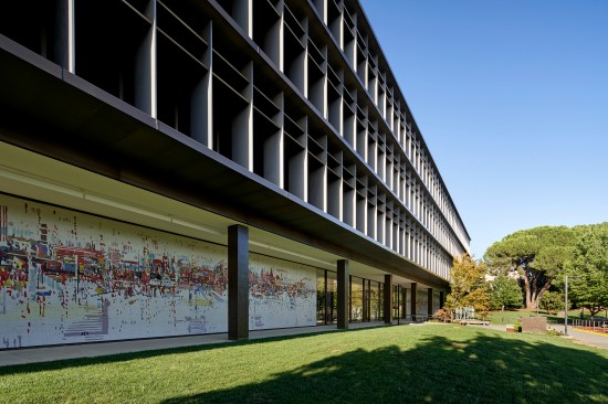 Plant materials were selected to provide large green ground planes replicating the look of turf and serving as examples to the community of low water use planting design. Turf remains at the front of the building, associated with the most significant historic view protection area. 