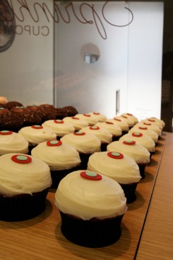 red velvet cupcakes
