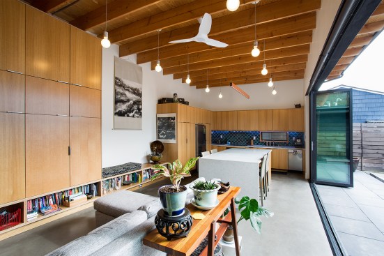 Central Area Backyard Cottage