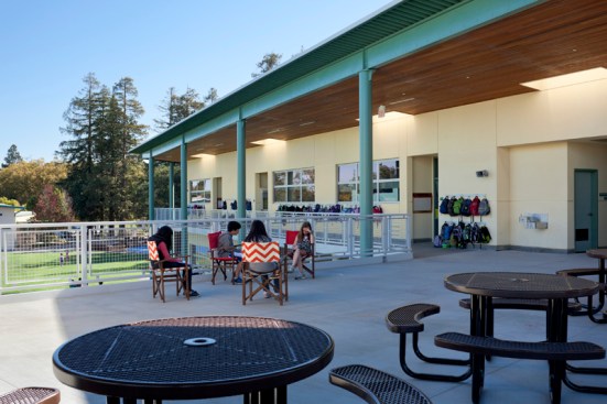 Second+floor+outdoor+reading+area