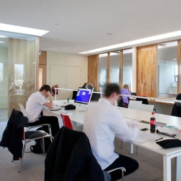 Upstairs+is+a+long+north+facing+%e2%80%98Memory+Room%e2%80%99+holding+heritage+and+local+studies+resources%2c+serving+as+a+research+and+study+space