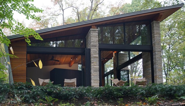 Folding panel walls