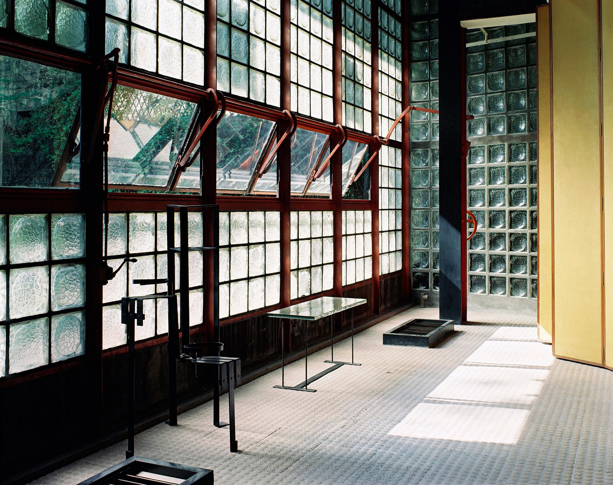 書 La Maison de Verre - Pierre Chareau Maison de Verre: The Glass House of Paris by Pierre Chareau