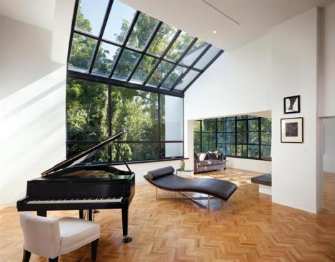 Guests are often treated to cocktails and music at the studio.