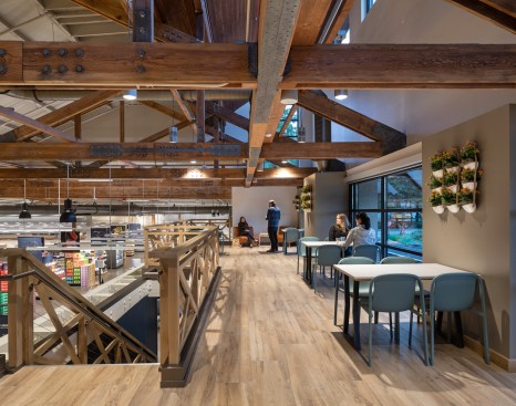 Metropolitan Market - Gig Harbor