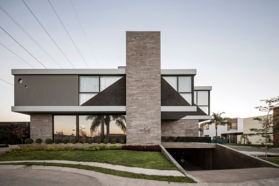 Casa Triangulos - BAC Barrio Arquitectura Ciudad