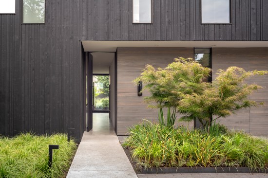 Yo-Ju Courtyard House
