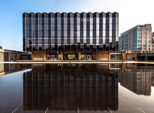 Eero Saarinen’s 1959 D’Angelo Law Library at the University of Chicago