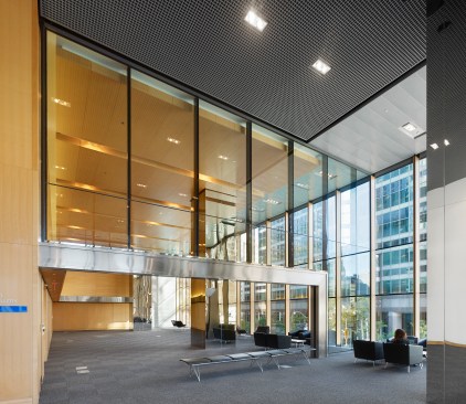 The+double-height+multi-purpose+room+is+on+view+and+connects+with+the+street