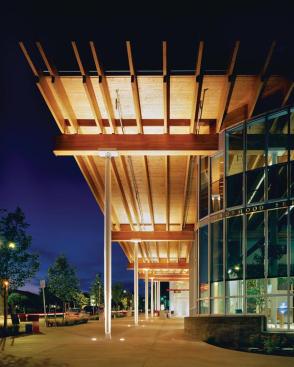 The design of the Ballard Branch Library draws on the neighborhood's Scandinavian and maritime roots. The main entry is pulled back from the street to create a front porch that joins the library with a 3,600-square-foot neighborhood service center.
