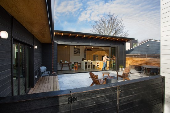 Central Area Backyard Cottage
