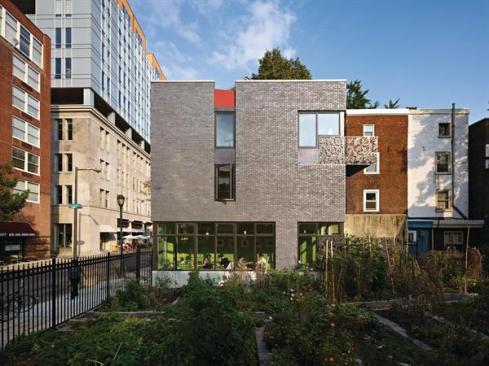 The architects also added bedrooms and living rooms to the two upstairs studio apartments.