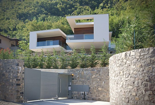 view+from+the+principal+entrance