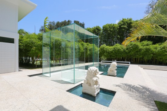 Glass+cube+entry+walk