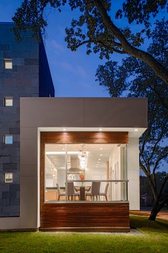Dining+Room+View+from+Outside