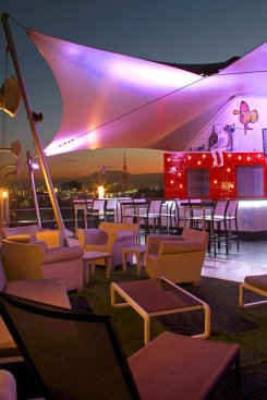 Hotel Howard Johnson - DIN interiorismo