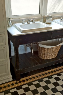 bathroom+detail