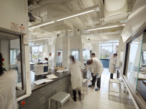 Light-filled laboratory, Papadakis Integrated Sciences building