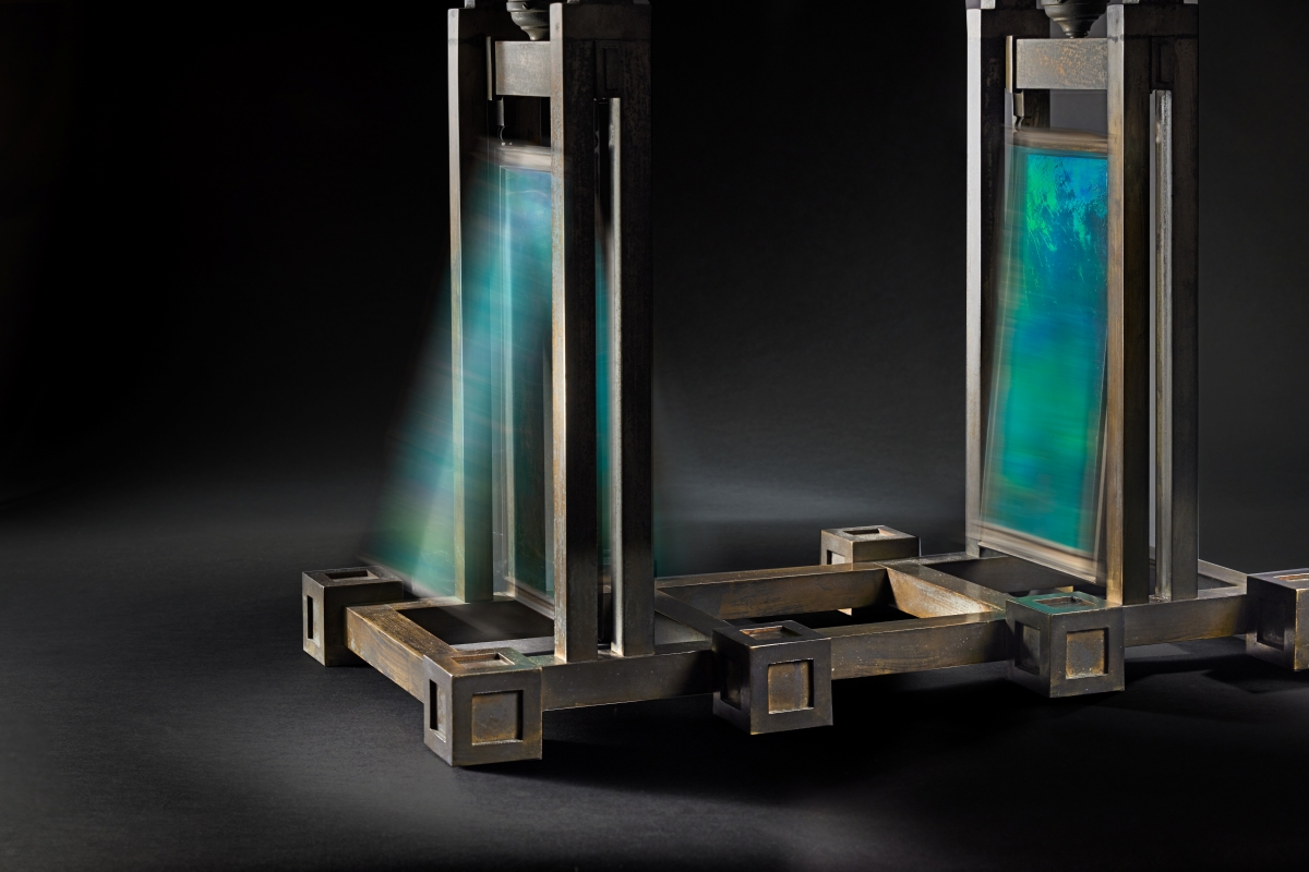 Going Once … Going Twice … Sold!: Frank Lloyd Wright Lamp Shatters