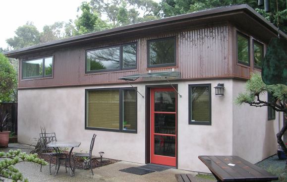 “Grandma’s Cottage,” is Green Point Rated by 
Build It Green, a California green building program, for its focus on resource conservation, energy efficiency, and sustainability.