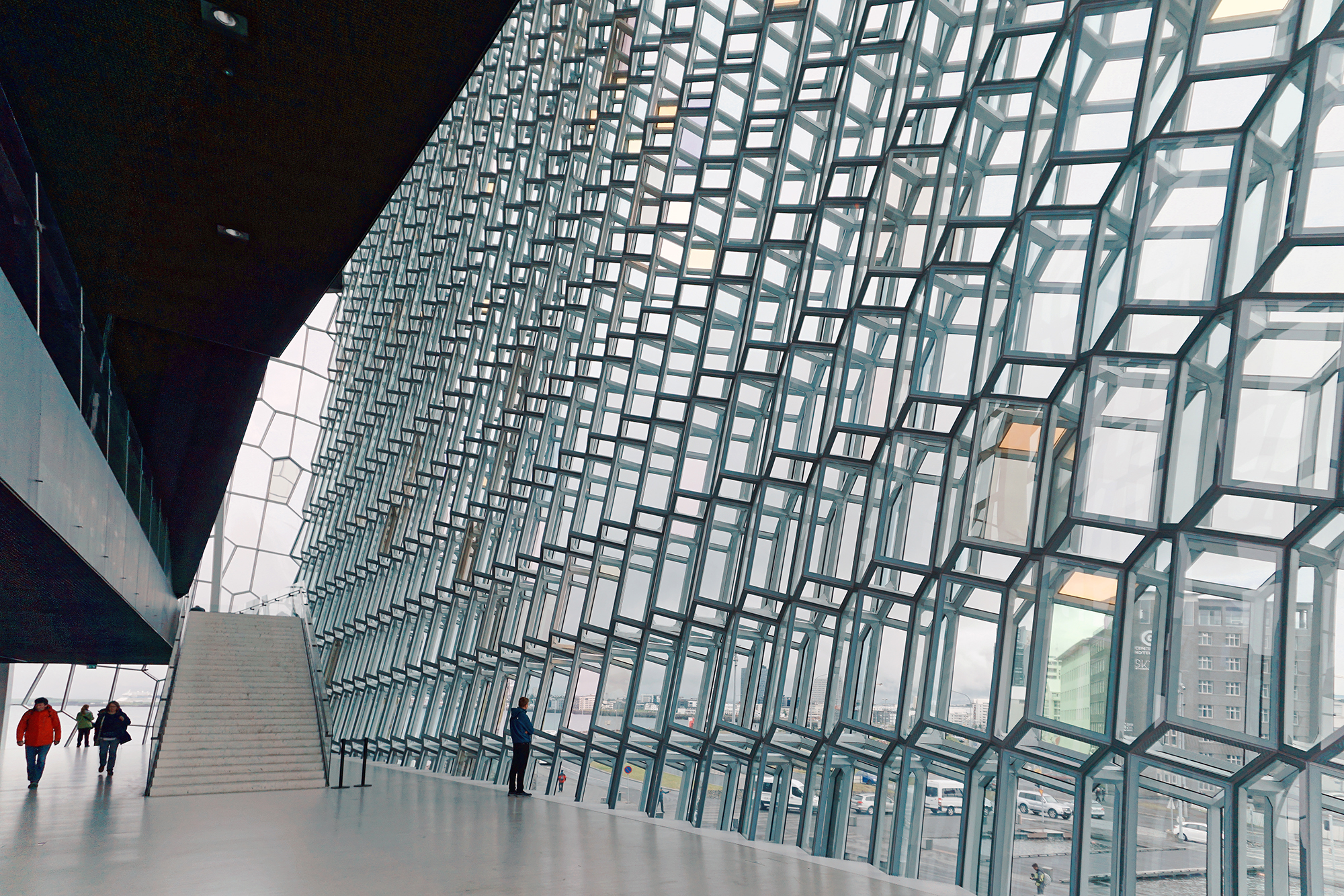 Contemporary Glass: An Instrument of Light, Shadow, and Reflection