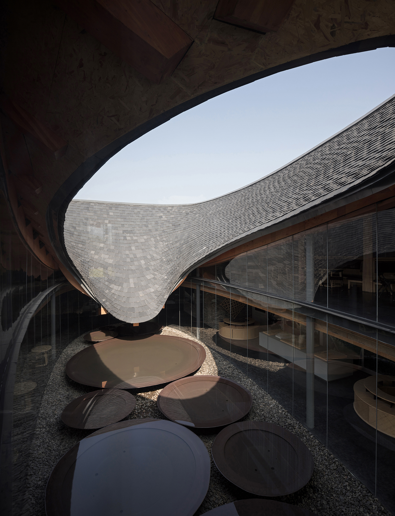 Archi-Union's Dramatic Dip at the Inkstone House OCT Linpan